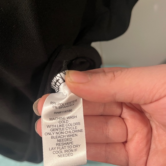 Love Scarlett Black with Rhinestone Short Sleeve  Top- Size 1X- NWT - Picture 7 of 8